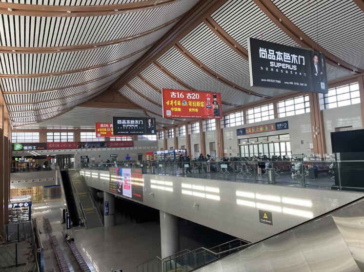高鐵廣告具“高度”“溫度”“廣度”的媒體屬性，成為眾多品牌搶占市場流量的新入口