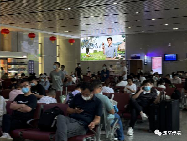 酒行業(yè)戶外廣告勢頭迅猛，行業(yè)發(fā)展向好！